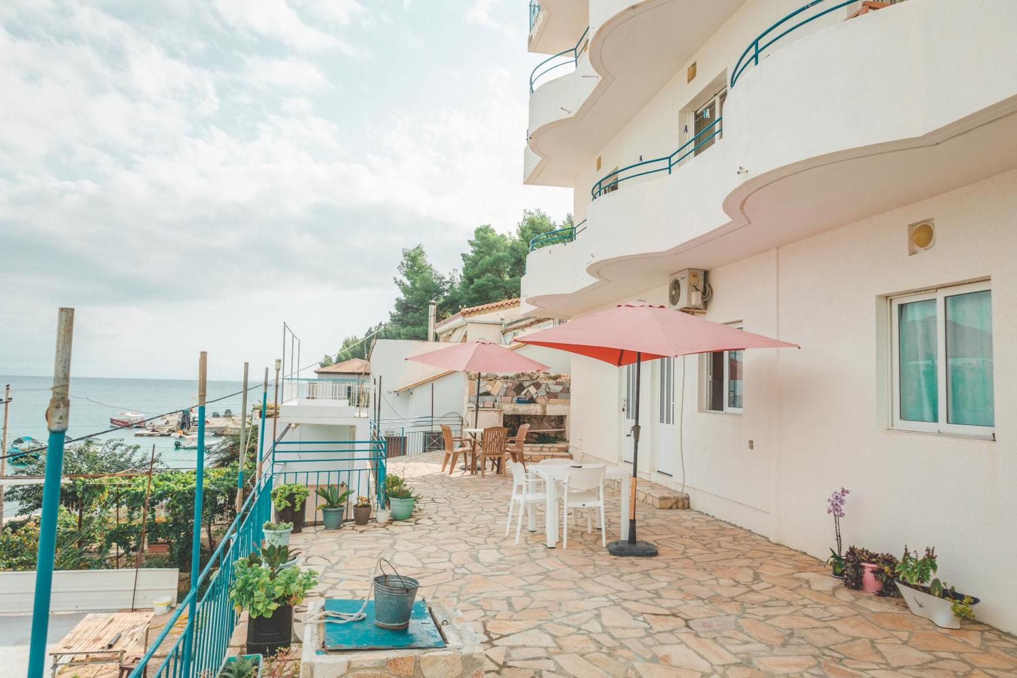 Rooms By The Sea Хімара Екстер'єр фото