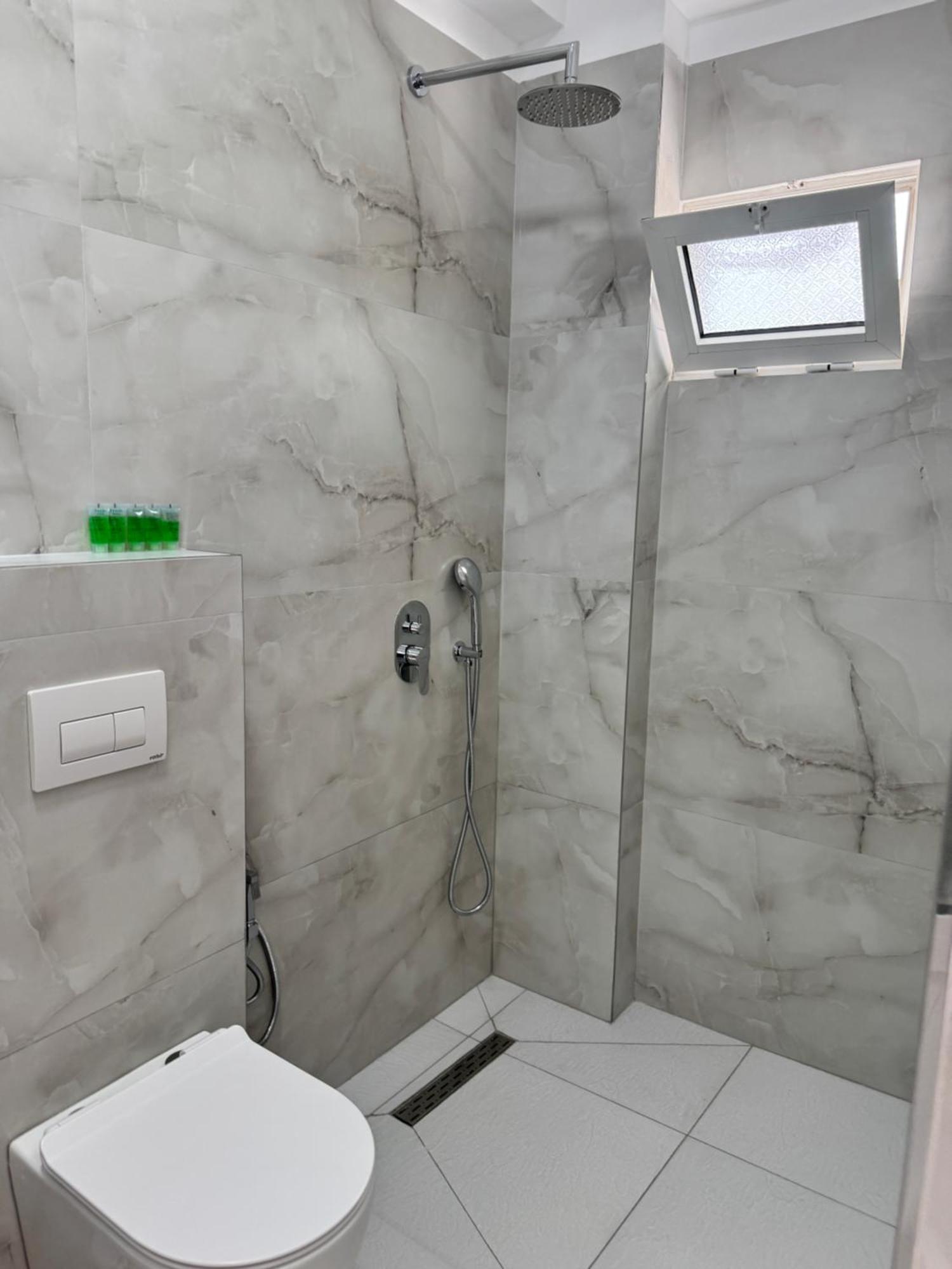 Rooms By The Sea Хімара Екстер'єр фото